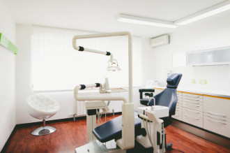 Zahnarztpraxis Yeboah - Behandlungsraum